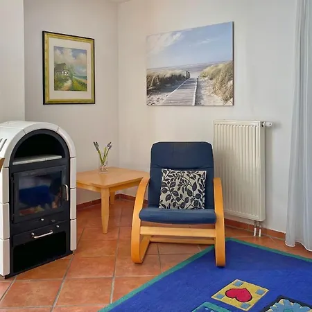 Freesenbruch Doppelhaushaelfte 11 - Windfluechter Holiday home Zingst