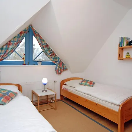 Freesenbruch Doppelhaushaelfte 11 - Windfluechter * Zingst