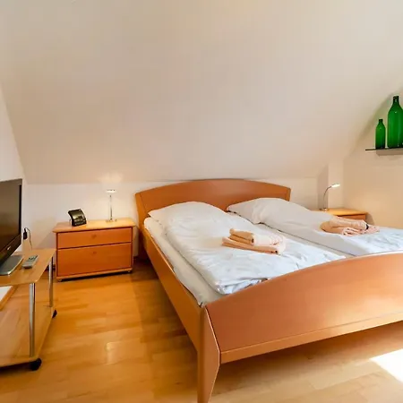 Freesenbruch Doppelhaushaelfte 11 - Windfluechter Holiday home