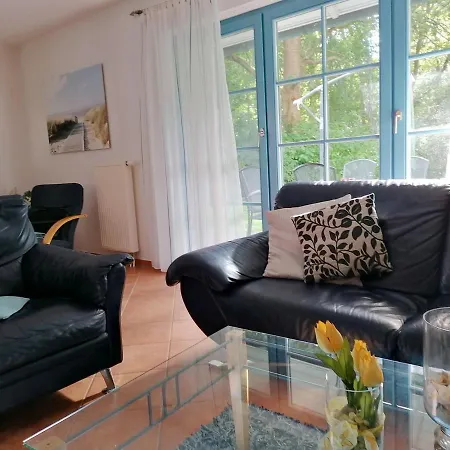 Freesenbruch Doppelhaushaelfte 11 - Windfluechter * Zingst