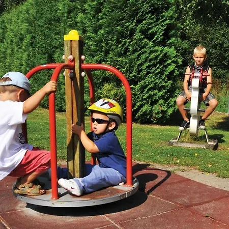 Freesenbruch Doppelhaushaelfte 11 - Windfluechter * Zingst