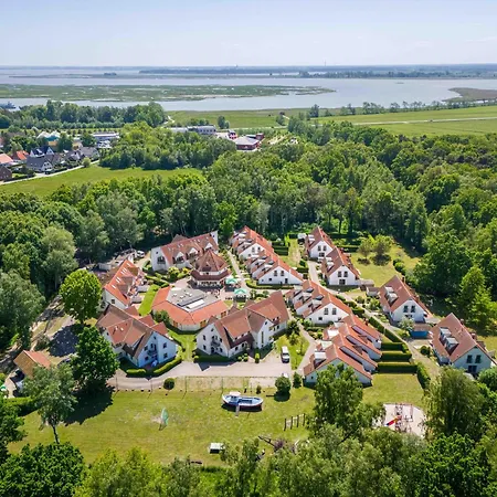 Holiday home Freesenbruch Doppelhaushaelfte 11 - Windfluechter