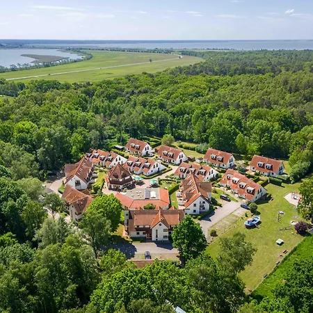 Freesenbruch Doppelhaushaelfte 11 - Windfluechter Holiday home